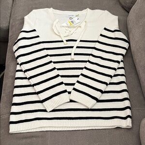 Calvin Klein Women's Black and White Striped Sweater